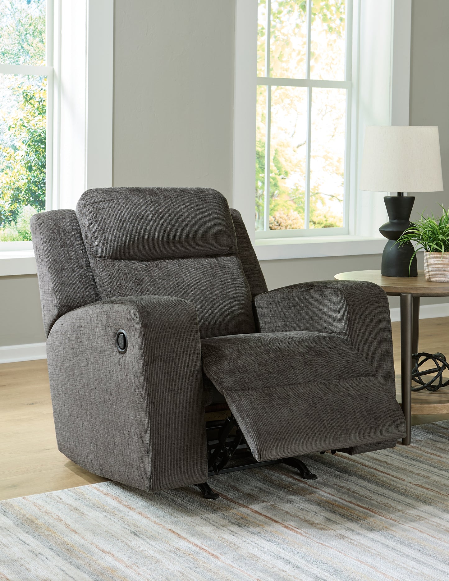 Kanlow Rocker Recliner